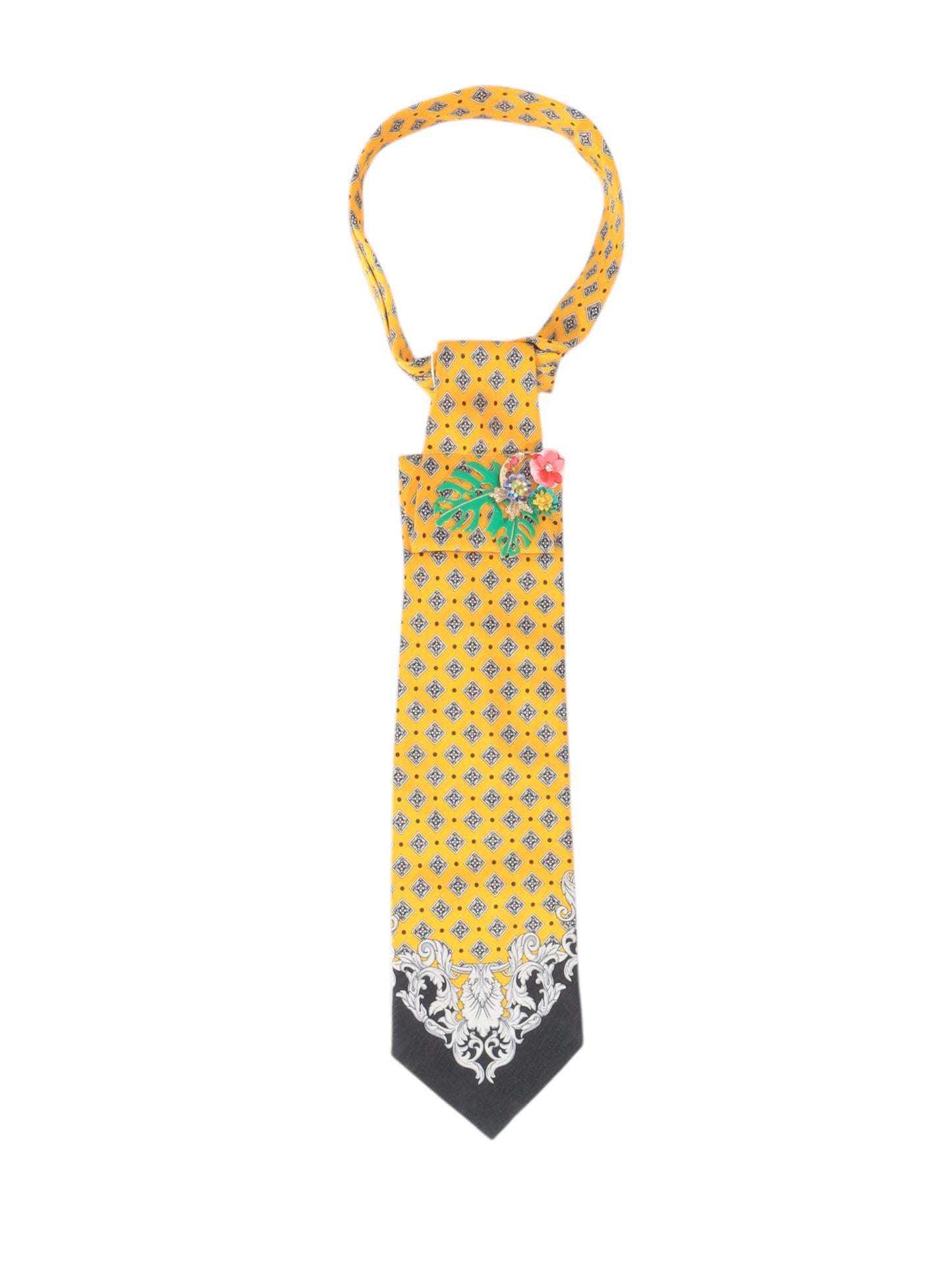 Neck(lace) Tie