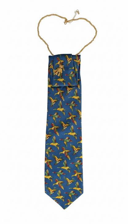 Neck(lace) Tie