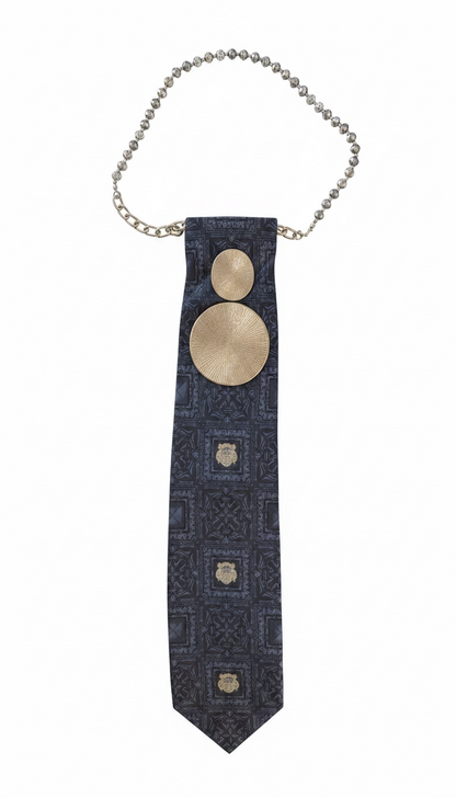 Neck(lace) Tie