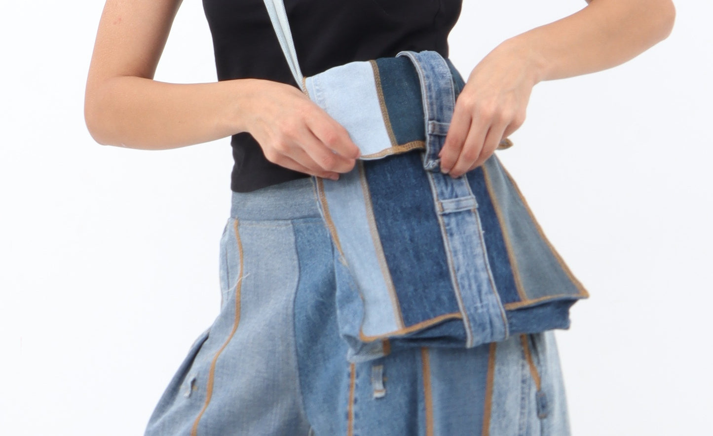 The medium-sized pocket